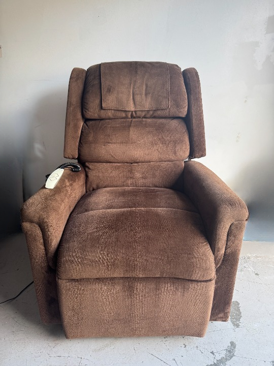 Golden Comforter Lift Chair (Medium)